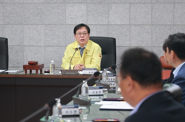 '업체 수주 대가 금품 의혹' 김정식 미추홀구청장 불송치