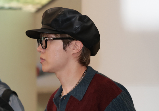 제이홉, 근사한 안경 오빠
