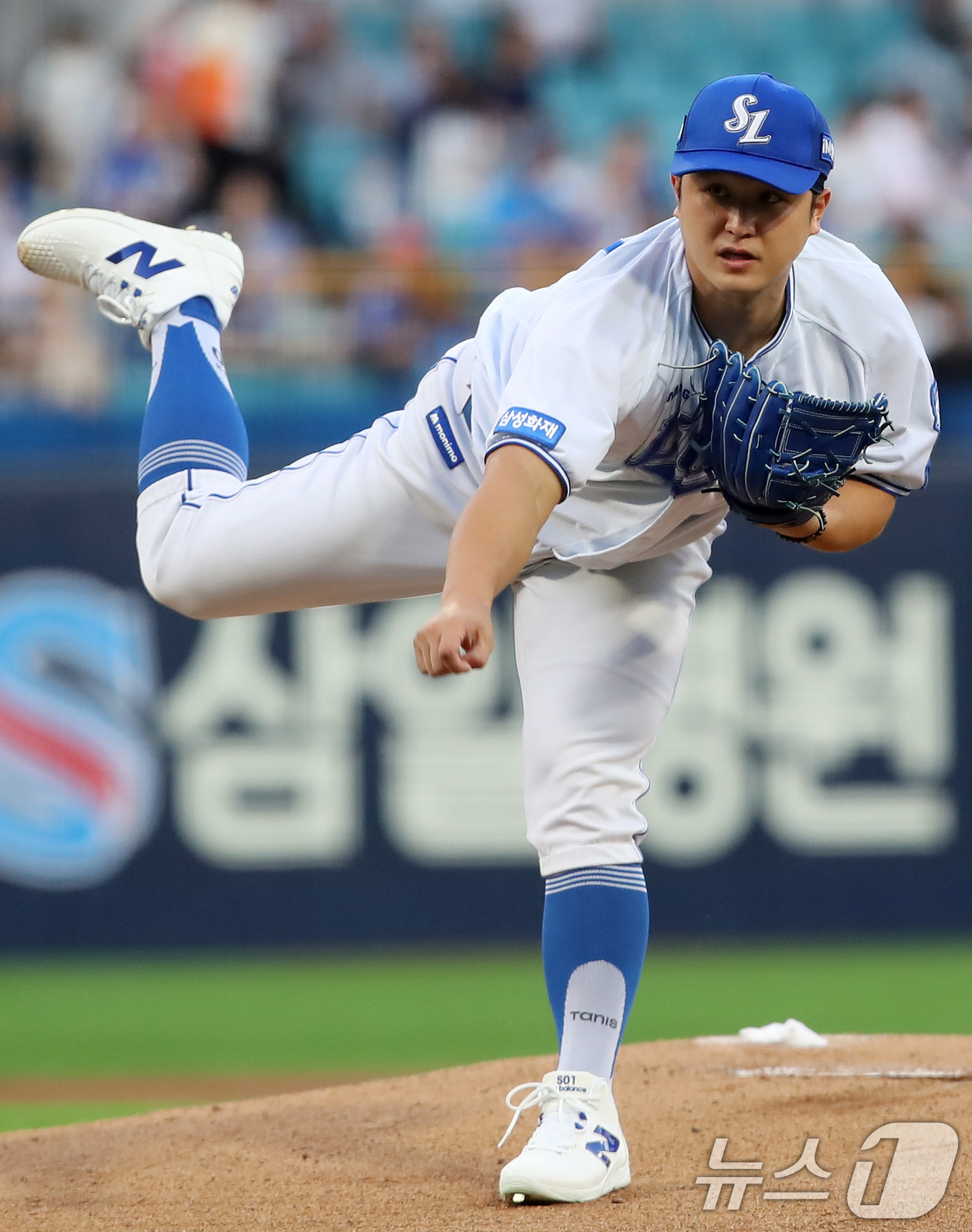 (대구=뉴스1) 공정식 기자 = 8일 오후 대구 삼성라이온즈파크에서 열린 프로야구 '2026 신한은행 SOL KBO리그' KIA 타이거즈와 삼성 라이온즈의 경기, 1회초 삼성 선발 …