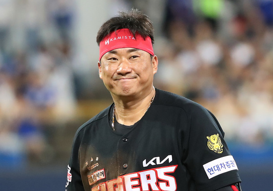 김태군, 1타점 올리고 2루 아웃