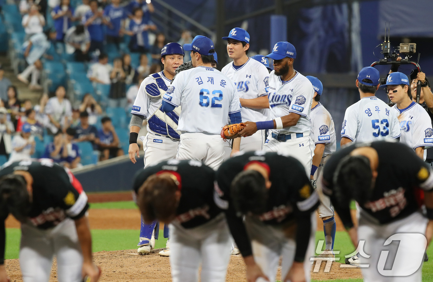 (대구=뉴스1) 공정식 기자 = 8일 오후 대구 삼성라이온즈파크에서 열린 프로야구 '2026 신한은행 SOL KBO리그' KIA 타이거즈와 삼성 라이온즈의 경기, 6대 4 승리를 …
