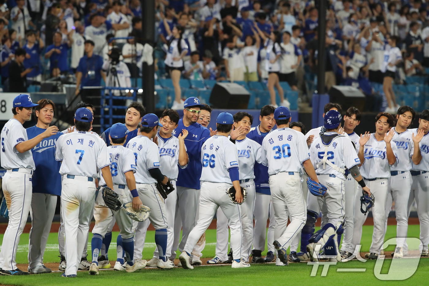 (대구=뉴스1) 공정식 기자 = 8일 오후 대구 삼성라이온즈파크에서 열린 프로야구 '2026 신한은행 SOL KBO리그' KIA 타이거즈와 삼성 라이온즈의 경기, 6대 4 승리를 …