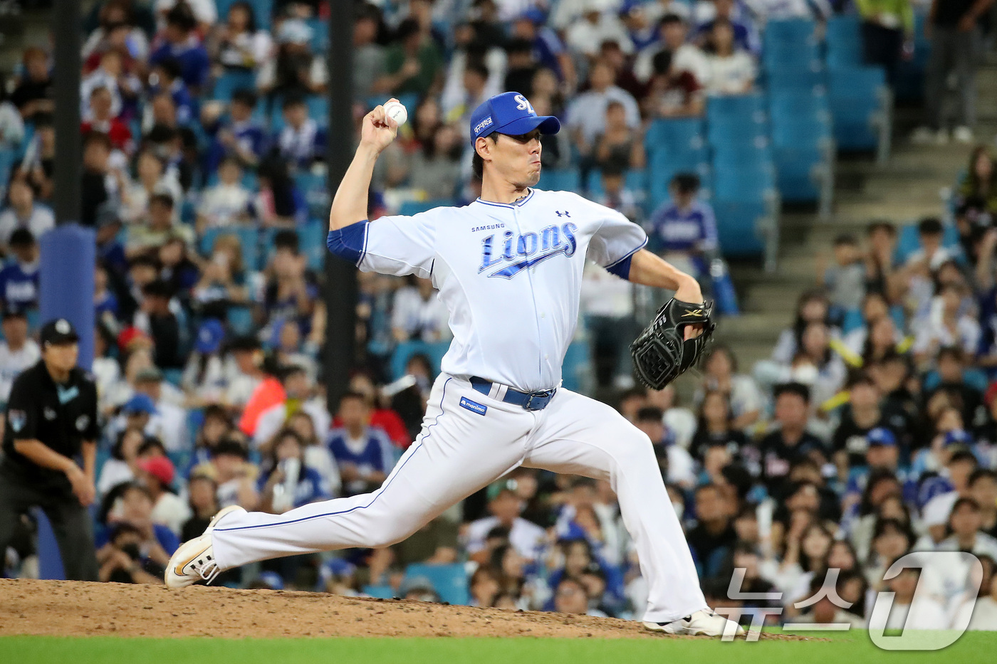 (대구=뉴스1) 공정식 기자 = 8일 오후 대구 삼성라이온즈파크에서 열린 프로야구 '2026 신한은행 SOL KBO리그' KIA 타이거즈와 삼성 라이온즈의 경기, 9회 마운드에 오 …