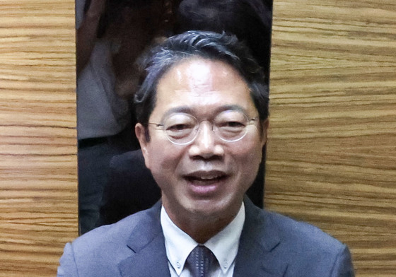출근하는 김승원 법무부 장관 후보자