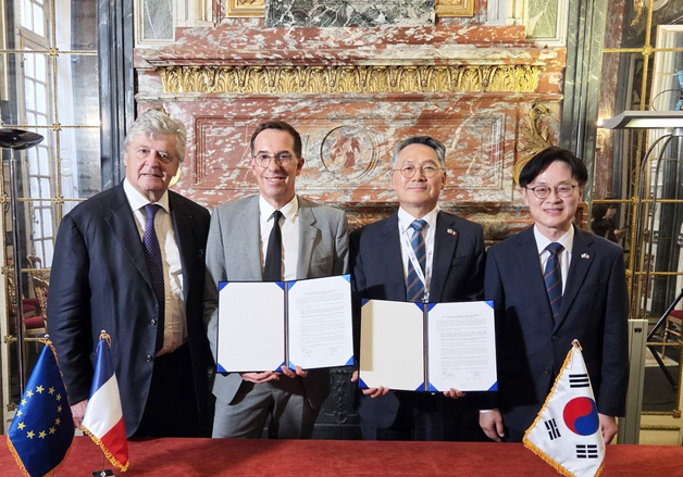 코스맥스-로레알, 한불 수교 140주년 맞아 뷰티 혁신 MOU 체결