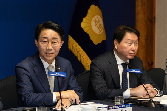'경제대도약위원회 출범식' 발언하는 조정식 의장