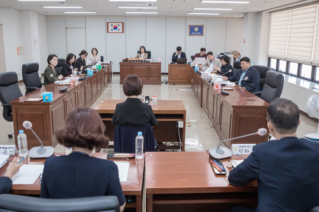 군산시의회, 문화관광재단 대표이사 후보자 인사청문회서 '부적격'