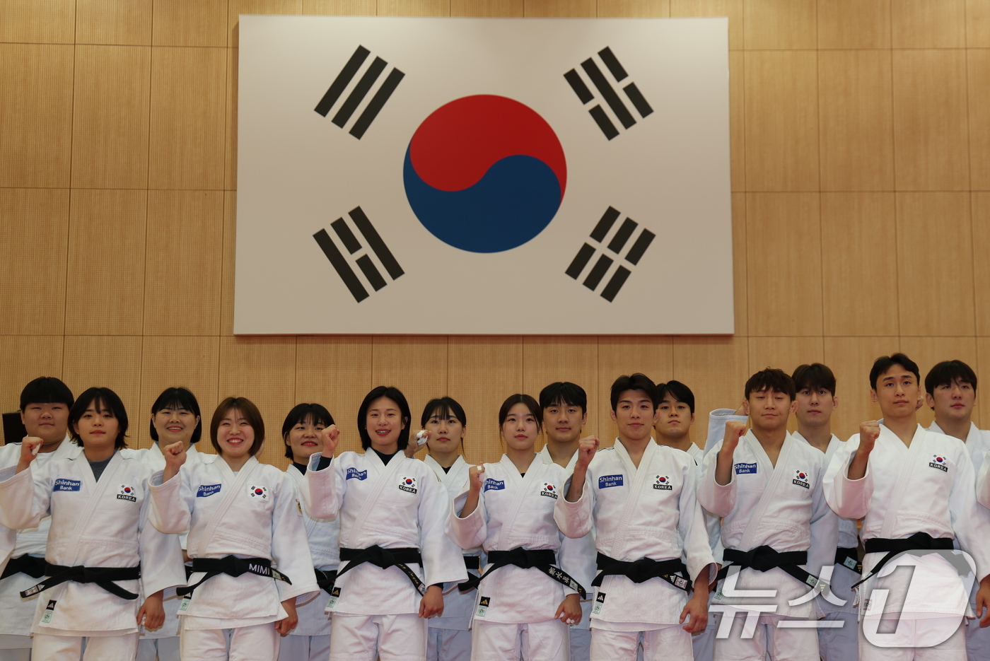 (진천=뉴스1) 김민지 기자 = 9일 충북 진천선수촌에서 열린 유도 2026 아이치-나고야 아시아경기대회 유도 국가대표팀 미디어데이에서 허미미, 김지수, 이준환, 김민종 등 선수들 …
