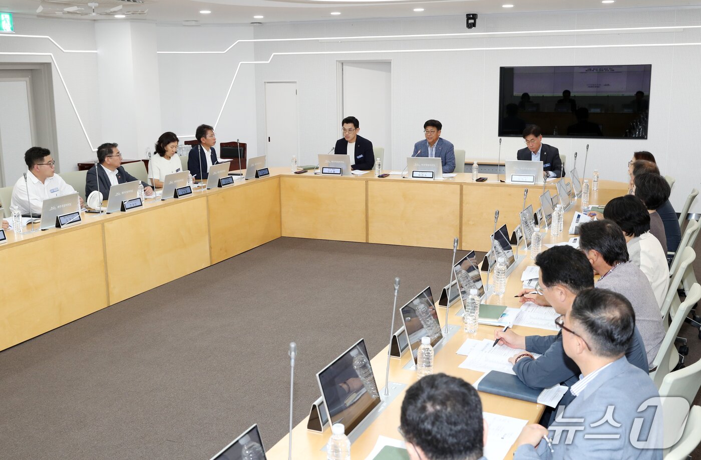 본문 이미지 - 8일 제주도청에서 열린 '제주도 공공기관 제주 유치 전담팀(TF) 회의' 현장.(제주도 제공. 재판매 및 DB 금지)