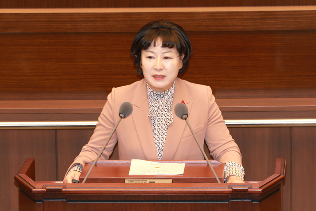 김꽃임 충북도의원 "뇌물 전과 박병국 보좌관 '응시 자격' 의문"