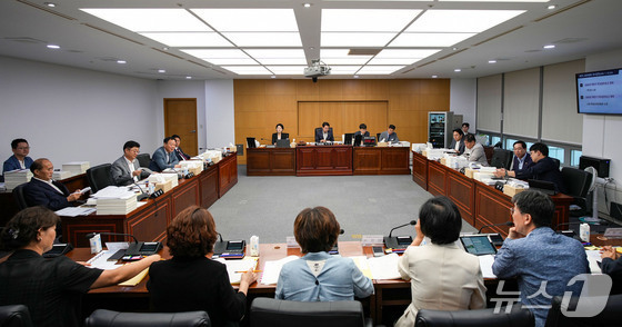 전북도교육청에 칼 빼든 도의회 교육위, 추경예산 61.12% '삭감'