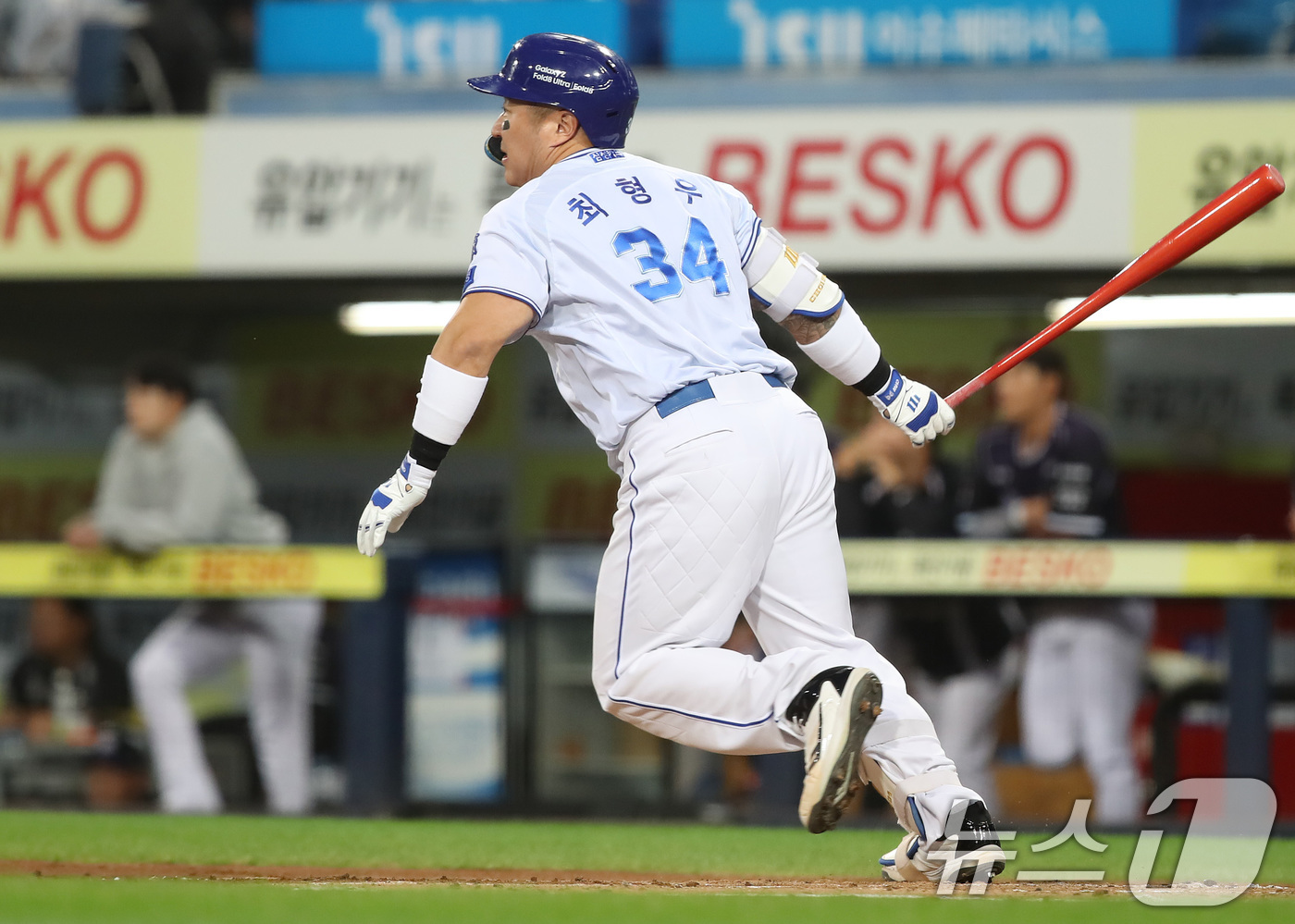 (대구=뉴스1) 공정식 기자 = 9일 오후 대구 삼성라이온즈파크에서 열린 프로야구 '2026 신한은행 SOL KBO리그' KT 위즈와 삼성 라이온즈의 경기, 1회말 2사 1루 삼성 …