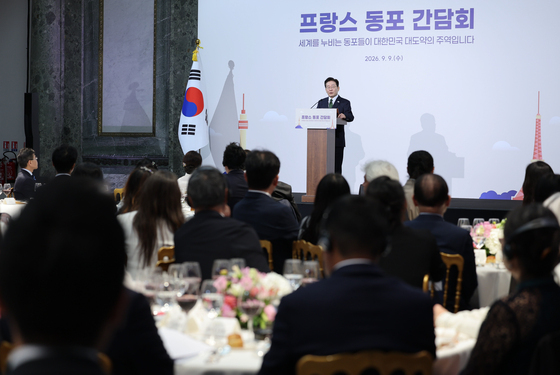 李대통령 "제 임기는 헌법상 명확하게 제한돼 있어"…野공세 일축