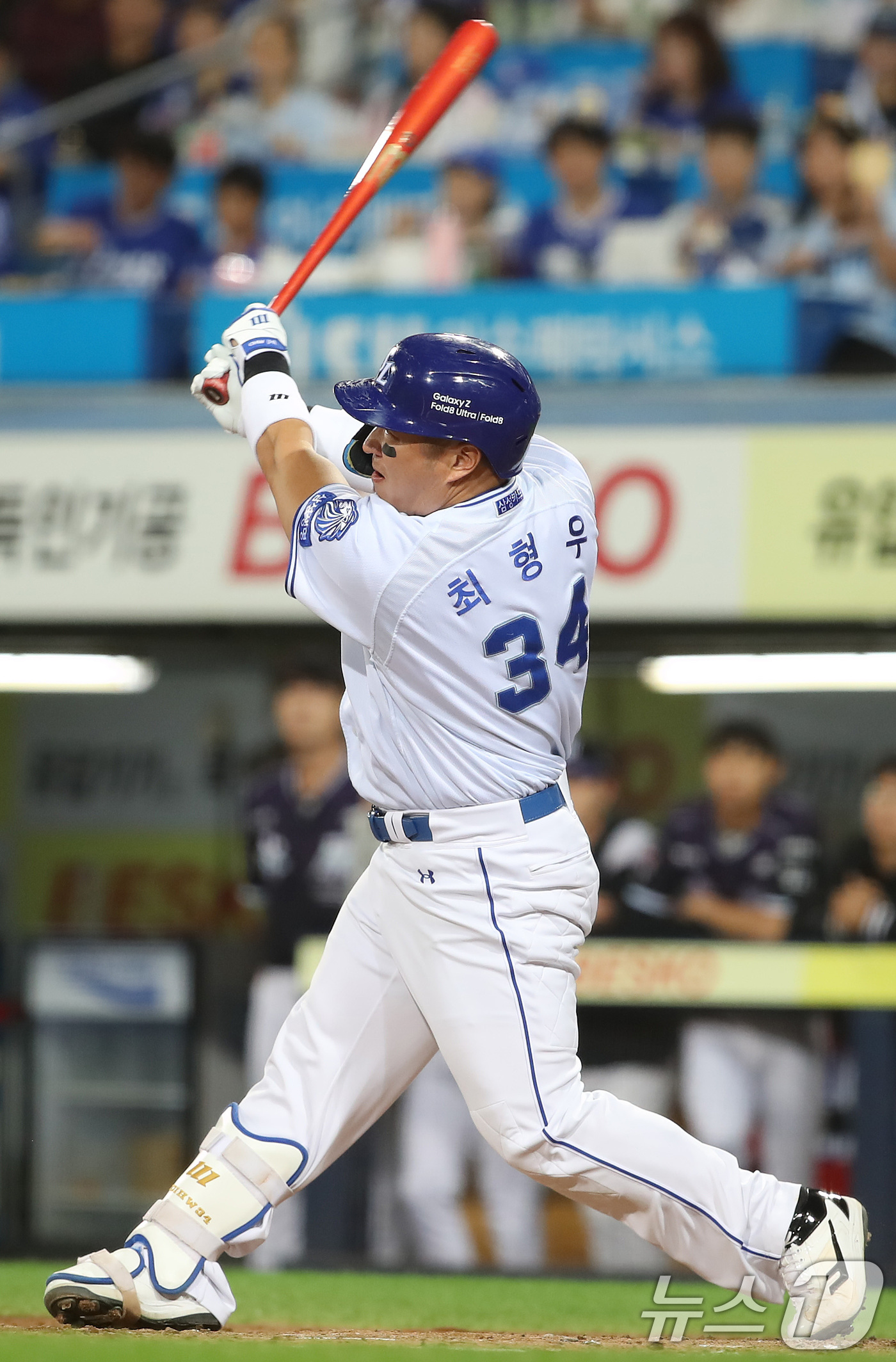 (대구=뉴스1) 공정식 기자 = 9일 오후 대구 삼성라이온즈파크에서 열린 프로야구 '2026 신한은행 SOL KBO리그' KT 위즈와 삼성 라이온즈의 경기, 4회말 선두타자로 나온 …