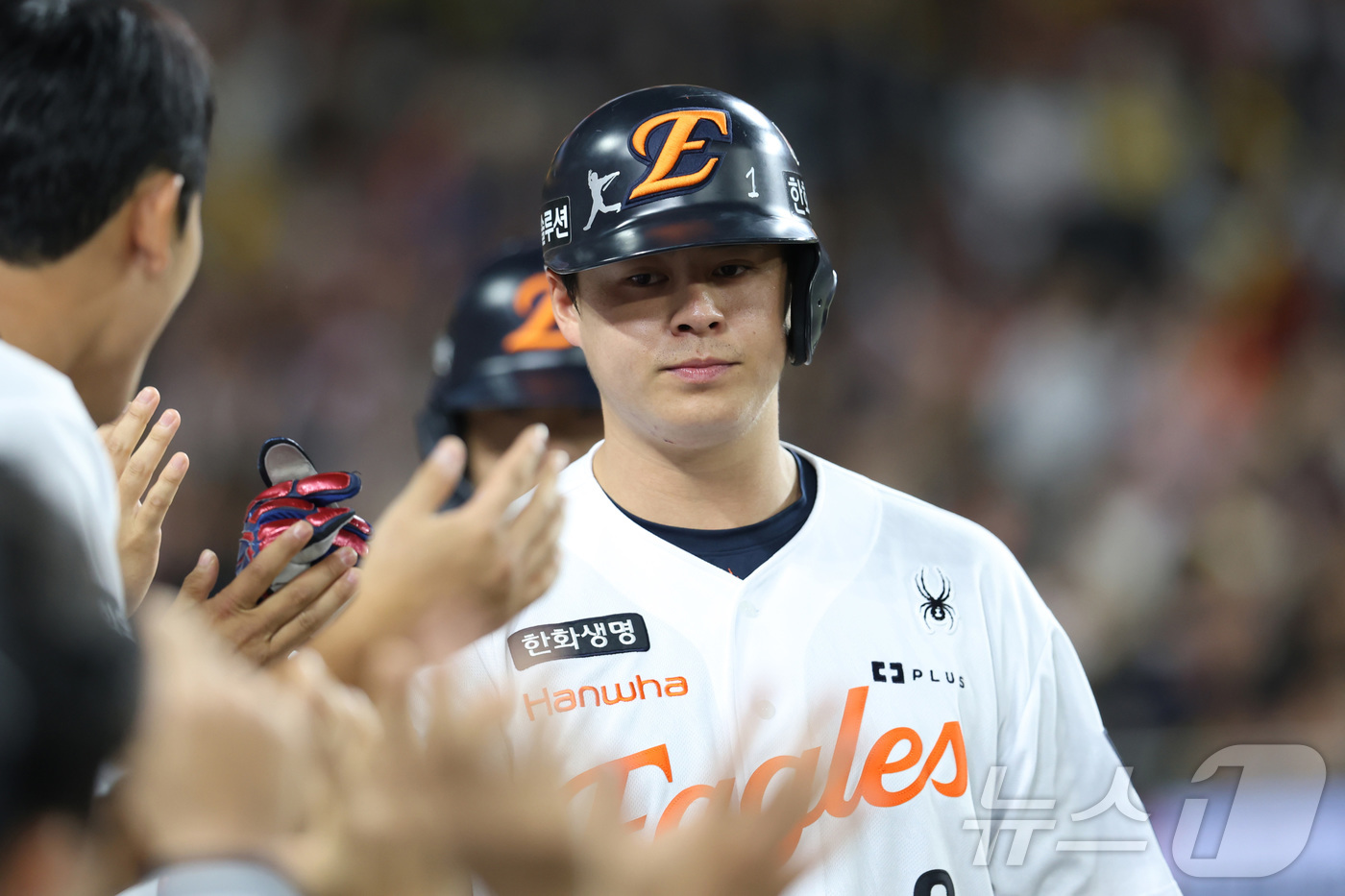 (대전=뉴스1) 김기남 기자 = 9일 대전 한화생명볼파크에서 열린 프로야구 2026 신한 SOL KBO리그 LG 트윈스와 한화 이글스의 경기 4회말 무사 만루상황, 한화 허인서의 …