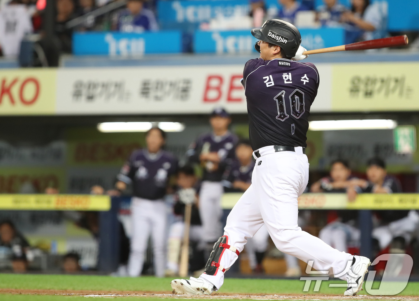 (대구=뉴스1) 공정식 기자 = 9일 오후 대구 삼성라이온즈파크에서 열린 프로야구 '2026 신한은행 SOL KBO리그' KT 위즈와 삼성 라이온즈의 경기, 6회초 2사 1루 상황 …