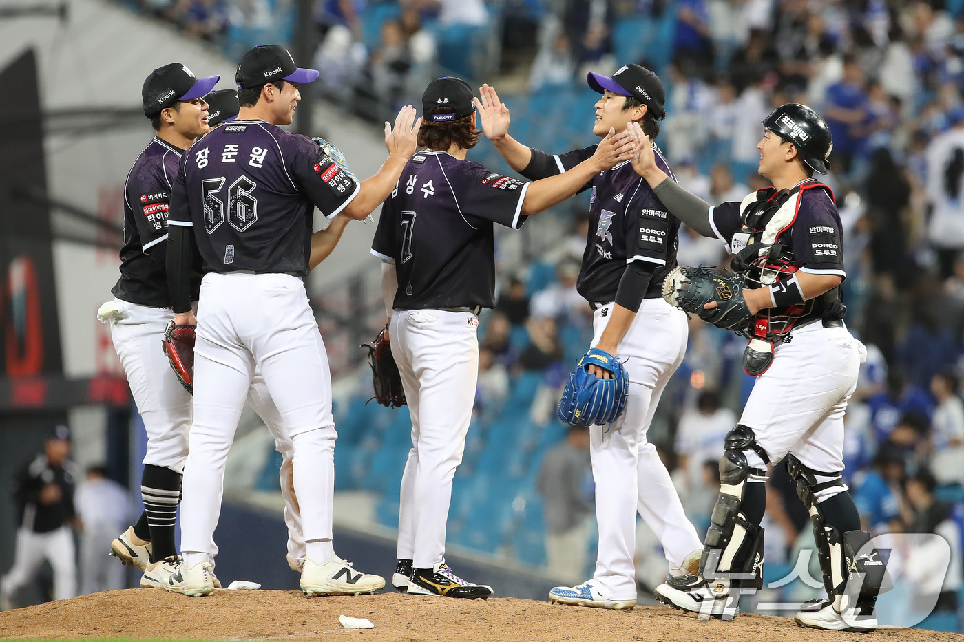 (대구=뉴스1) 공정식 기자 = 9일 오후 대구 삼성라이온즈파크에서 열린 프로야구 '2026 신한은행 SOL KBO리그' KT 위즈와 삼성 라이온즈의 경기, 2대 0 승리를 거둔 …